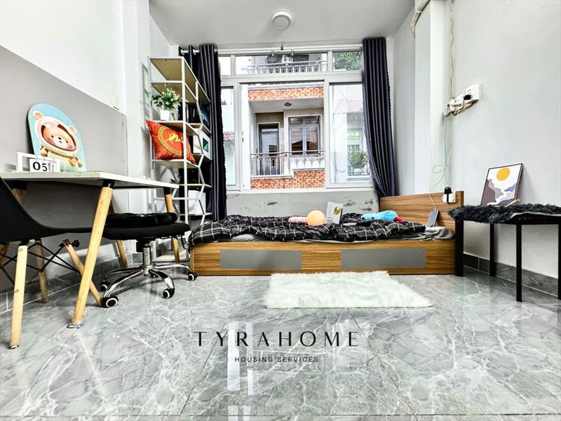 PHÒNG FULLY FURNISHED WITH WINDOW