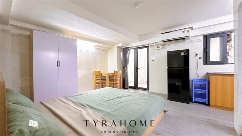 PHÒNG FULLY FURNISHED WITH WINDOW