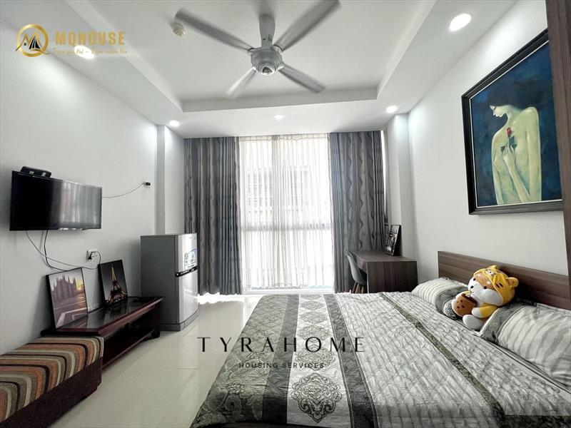 PHÒNG FULLY FURNISHED WITH WINDOW