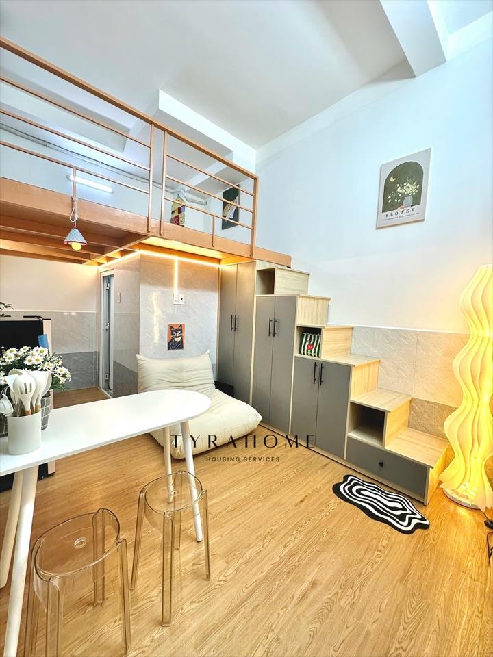 PHÒNG FULLY FURNISHED WITH WINDOW