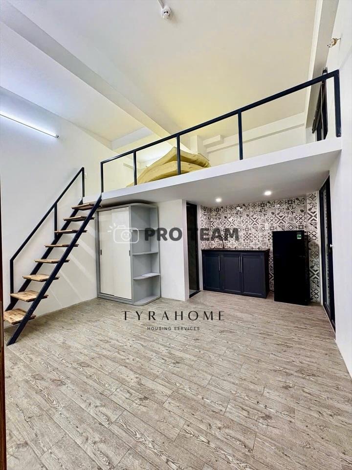 PHÒNG FULLY FURNISHED WITH WINDOW