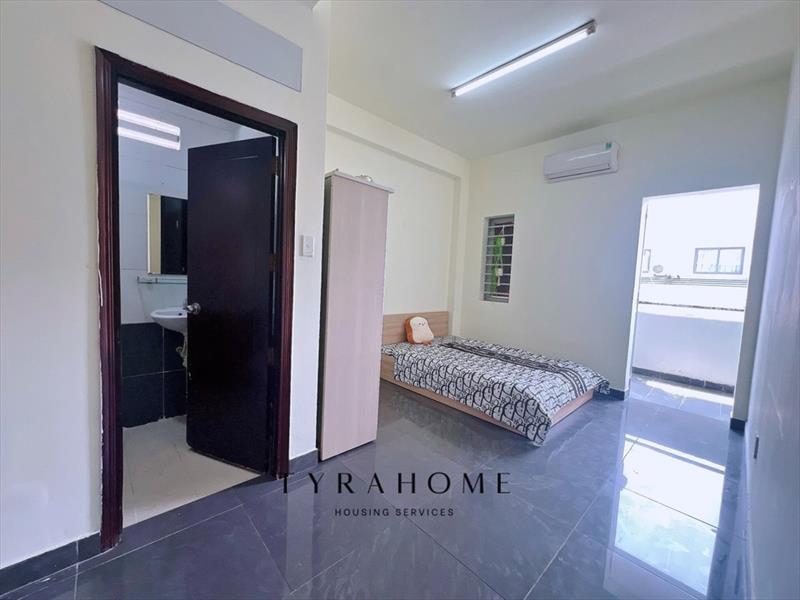 PHÒNG FULL NỘI THẤT CÓ BAN CÔNG