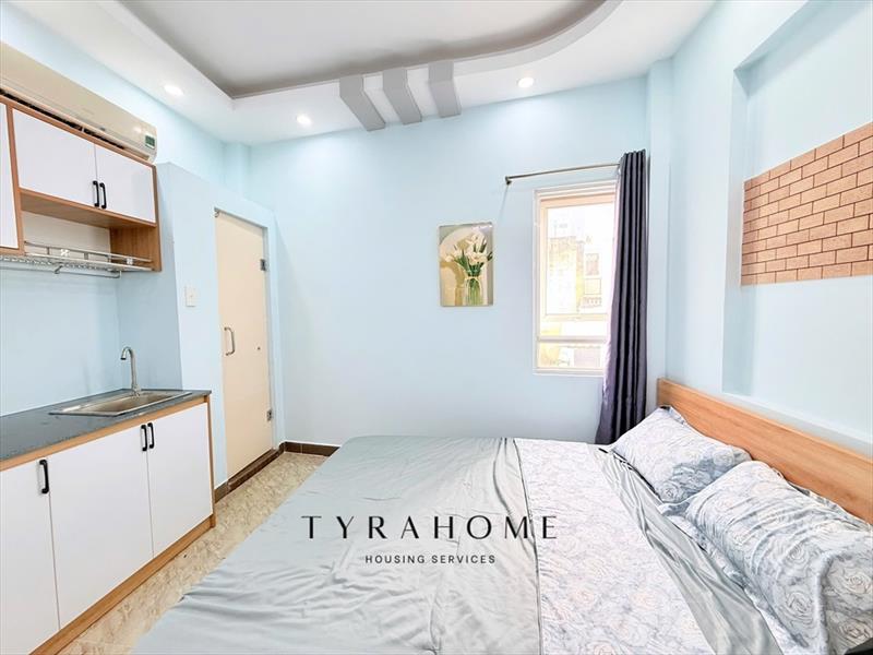 PHÒNG FULLY FURNISHED WITH WINDOW