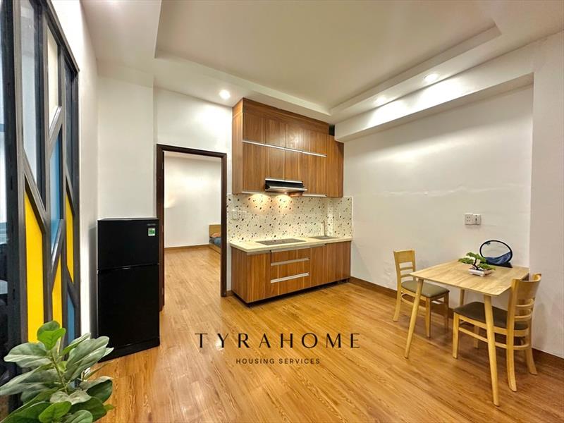 SERVICED APARTMENT FULLY FURNISHED WITH WINDOW