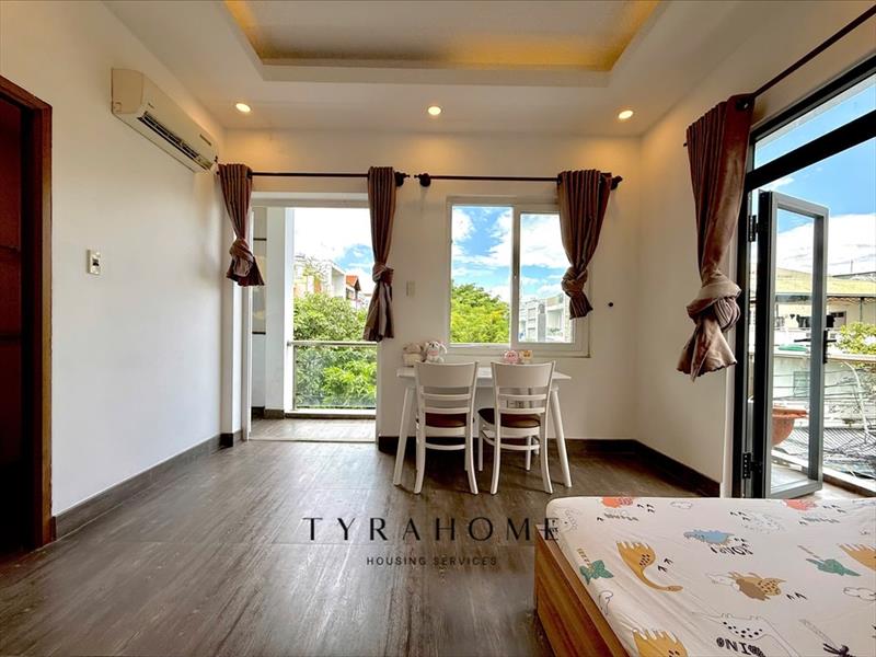 PHÒNG FULLY FURNISHED WITH BALCONY