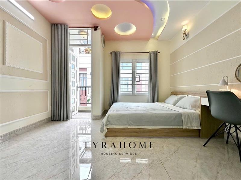 PHÒNG FULLY FURNISHED WITH BALCONY