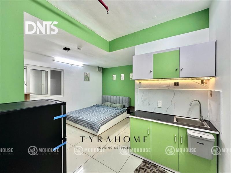PHÒNG FULLY FURNISHED WITH WINDOW