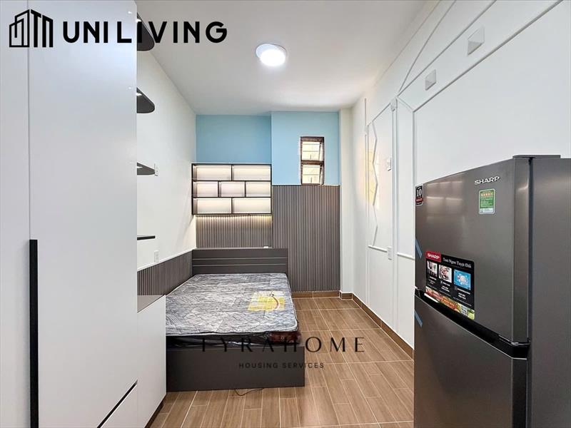PHÒNG FULLY FURNISHED WITH WINDOW
