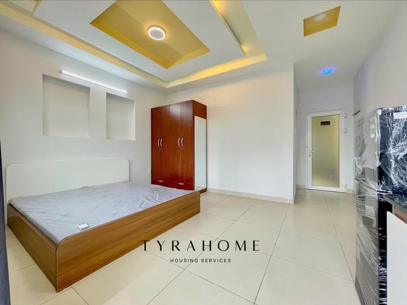 PHÒNG FULL NỘI THẤT CÓ BAN CÔNG