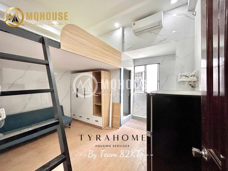 PHÒNG FULLY FURNISHED WITH WINDOW