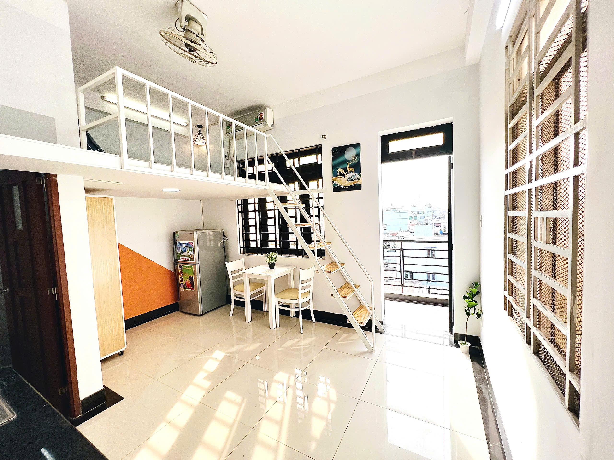 DUPLEX BANCOL GẦN HUIT