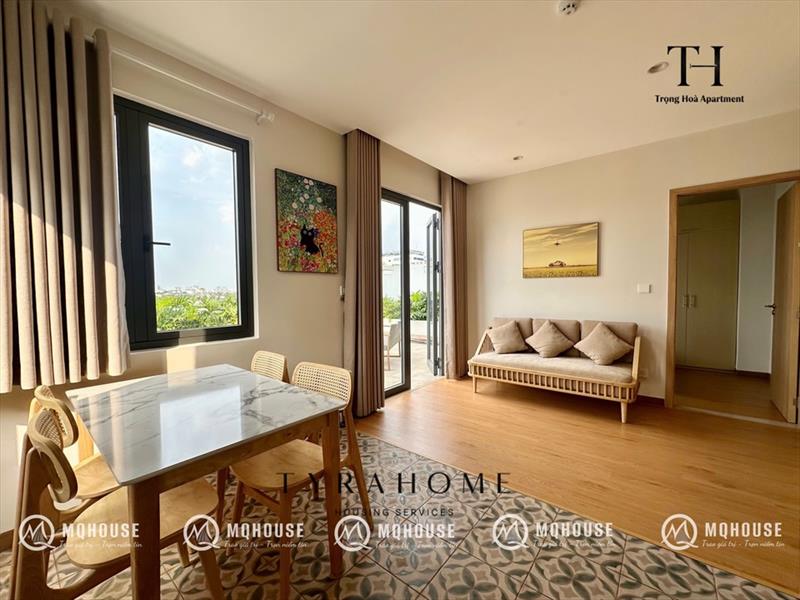 SERVICED APARTMENT FULLY FURNISHED WITH BALCONY
