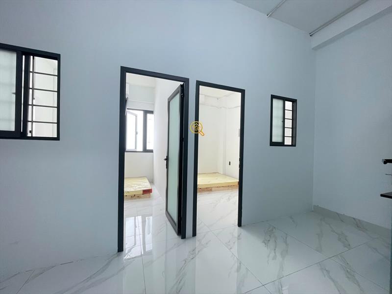 SERVICED APARTMENT FULLY FURNISHED WITH WINDOW