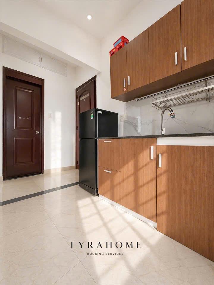 SERVICED APARTMENT FULLY FURNISHED WITH BALCONY