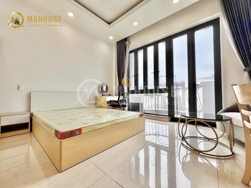 PHÒNG FULLY FURNISHED WITH BALCONY