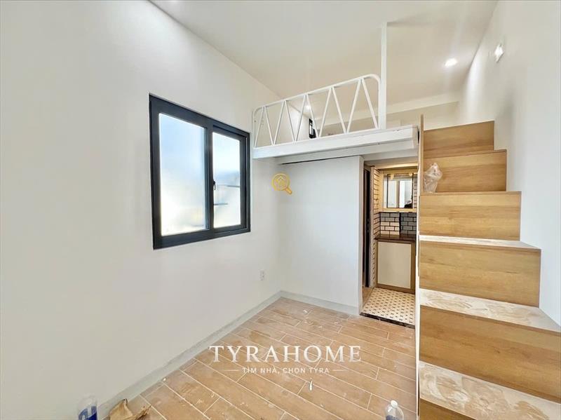 PHÒNG FULLY FURNISHED WITH WINDOW