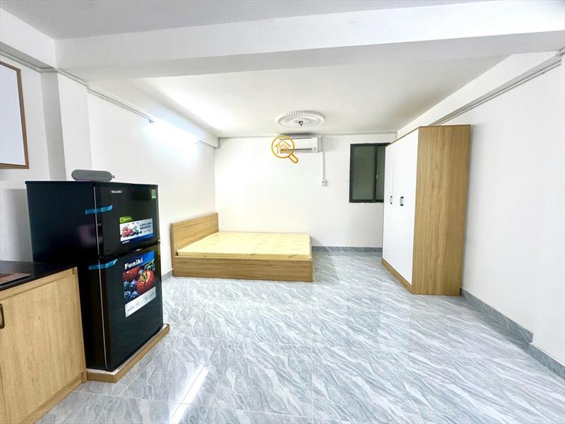 PHÒNG FULL NỘI THẤT MÁY GIẶT RIÊNG CÓ CỬA SỔ