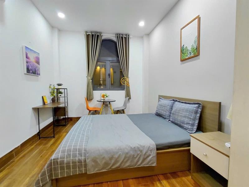 SERVICED APARTMENT FULLY FURNISHED WITH WINDOW
