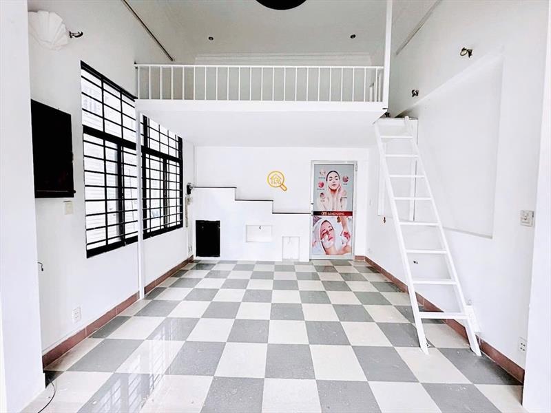 PHÒNG FULLY FURNISHED WITH WINDOW