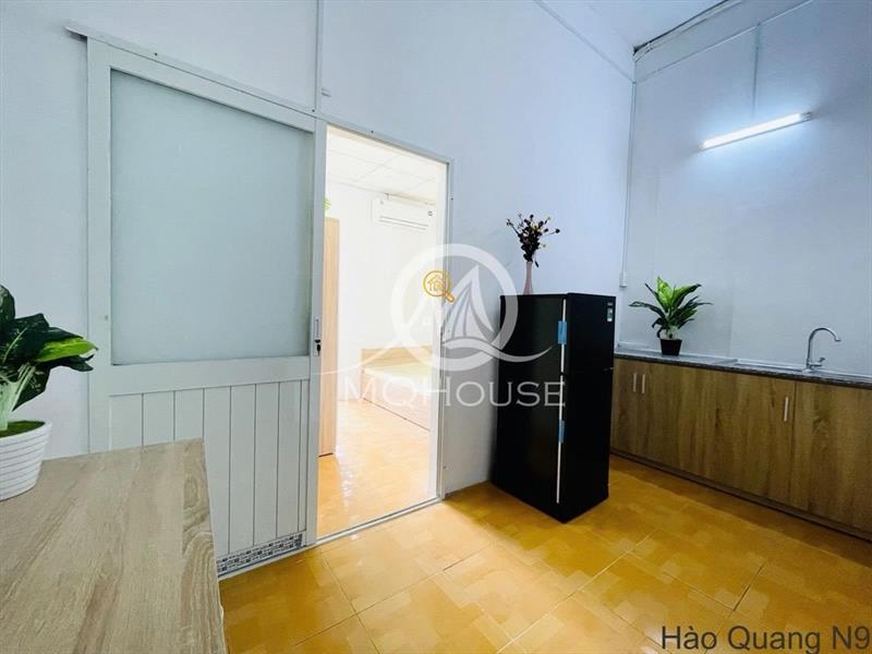 SERVICED APARTMENT FULLY FURNISHED WITH WINDOW