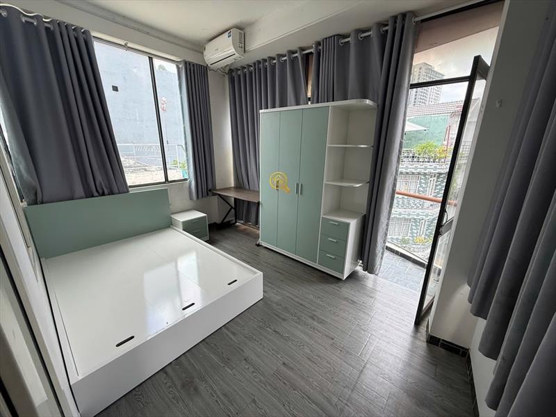 PHÒNG FULLY FURNISHED WITH BALCONY