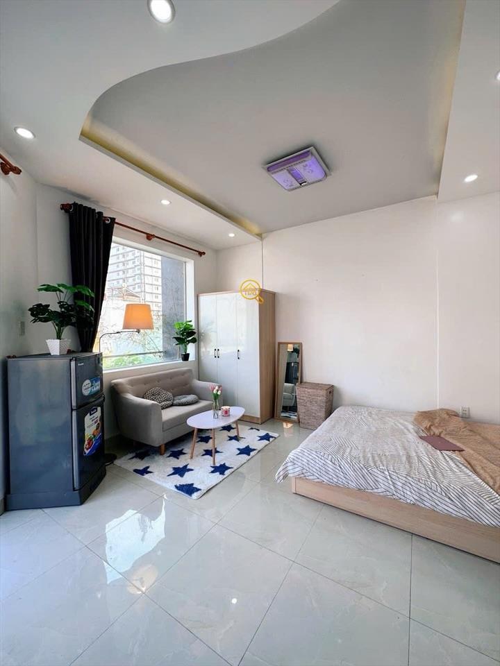 PHÒNG FULLY FURNISHED WITH BALCONY