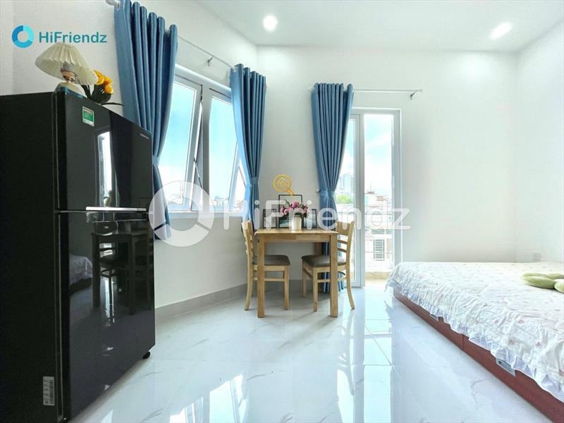 PHÒNG FULLY FURNISHED WITH BALCONY