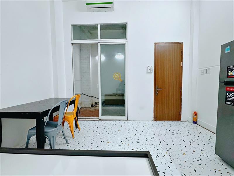 PHÒNG FULLY FURNISHED MÁY GIẶT RIÊNG WITH BALCONY