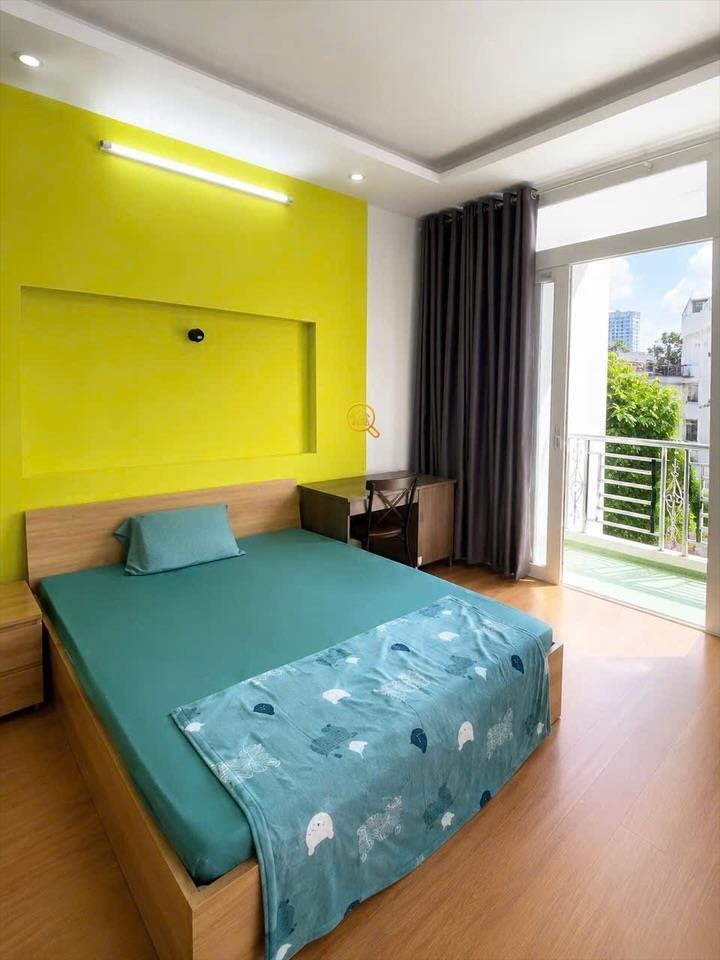 PHÒNG FULLY FURNISHED WITH BALCONY
