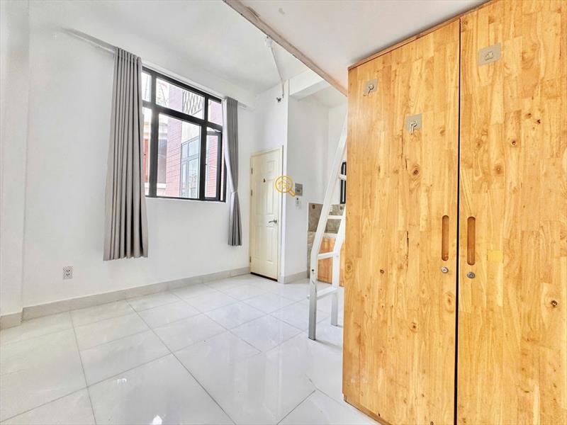PHÒNG FULL NỘI THẤT CÓ CỬA SỔ