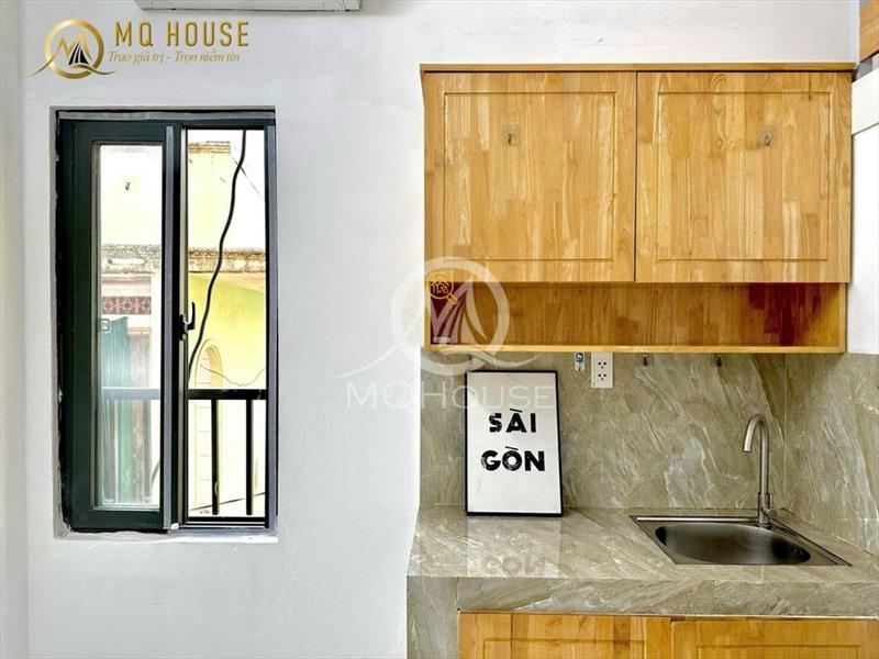 PHÒNG FULLY FURNISHED WITH WINDOW