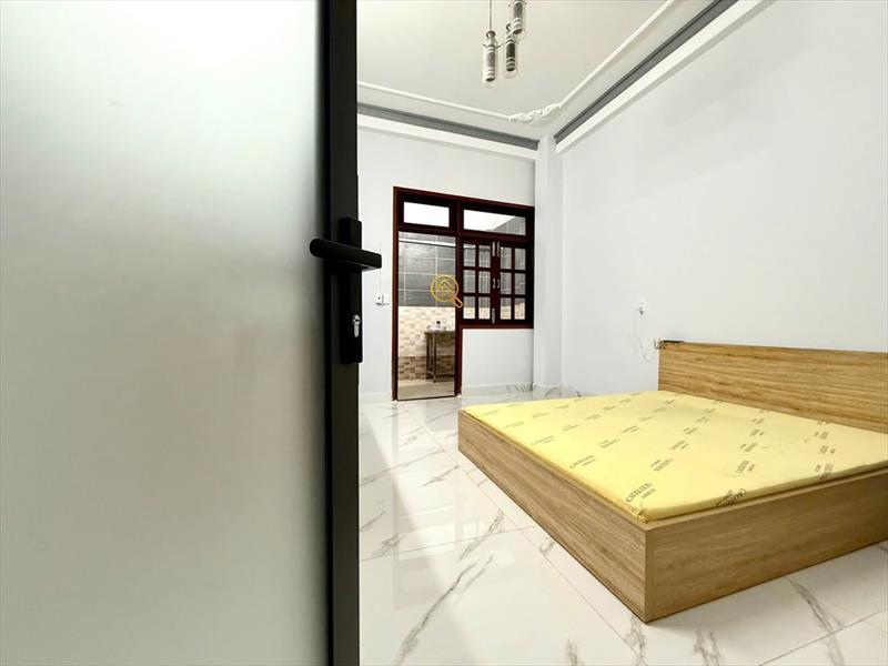 PHÒNG FULL NỘI THẤT CÓ BAN CÔNG