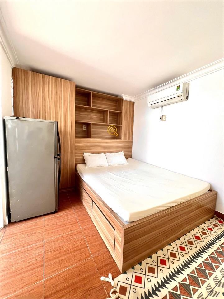 PHÒNG FULLY FURNISHED WITH BALCONY