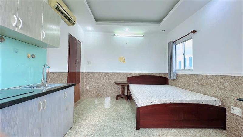 PHÒNG FULLY FURNISHED WITH WINDOW