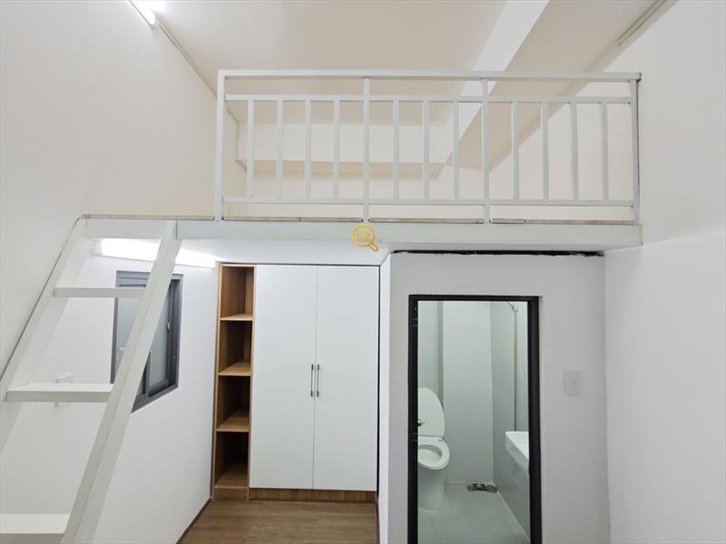 PHÒNG FULLY FURNISHED WITH WINDOW