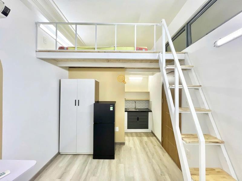 PHÒNG FULLY FURNISHED WITH WINDOW