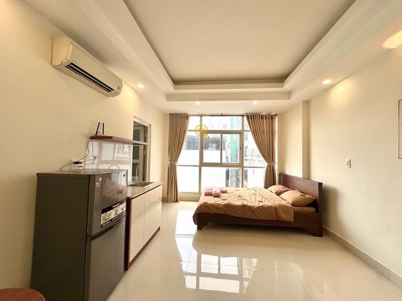 PHÒNG FULLY FURNISHED WITH WINDOW