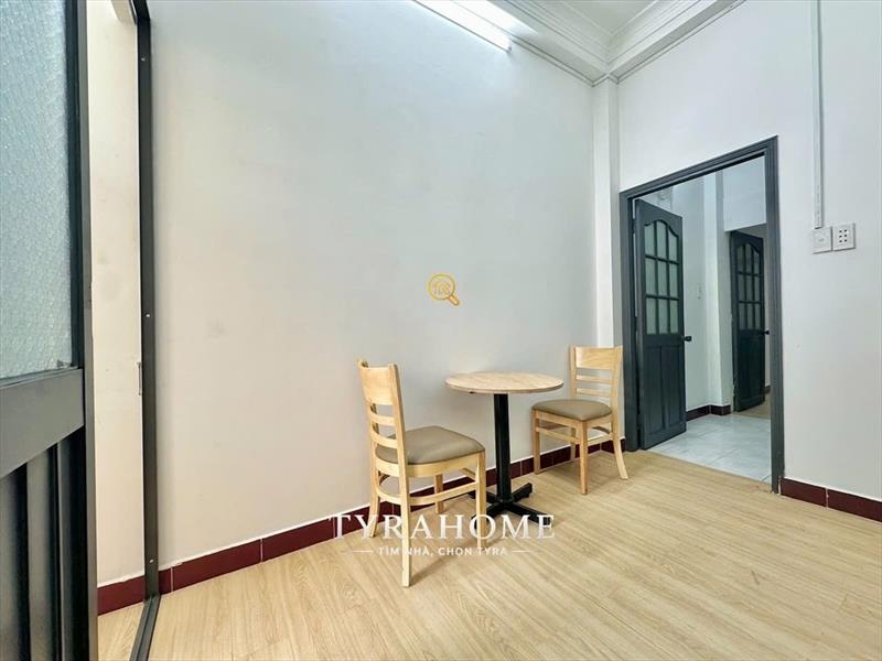 PHÒNG FULL NỘI THẤT CÓ BAN CÔNG
