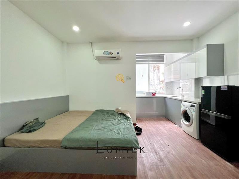 SERVICED APARTMENT FULLY FURNISHED WITH WINDOW