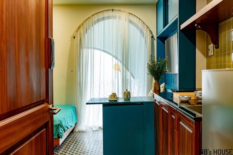 SERVICED APARTMENT FULLY FURNISHED WITH WINDOW