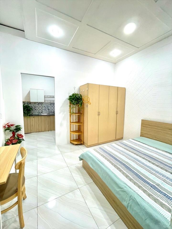 PHÒNG FULLY FURNISHED MÁY GIẶT RIÊNG WITH BALCONY