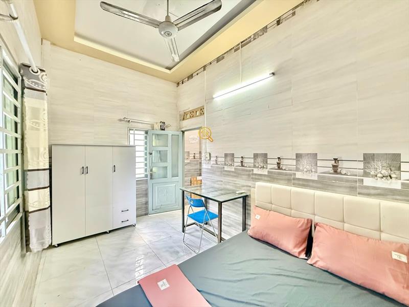 PHÒNG FULL NỘI THẤT CÓ CỬA SỔ