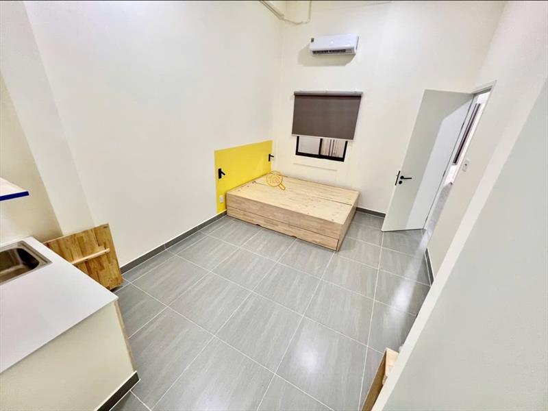 PHÒNG FULLY FURNISHED WITH WINDOW