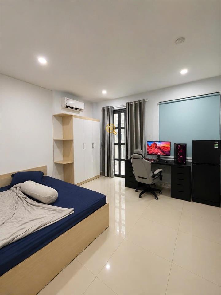 PHÒNG FULLY FURNISHED WITH BALCONY