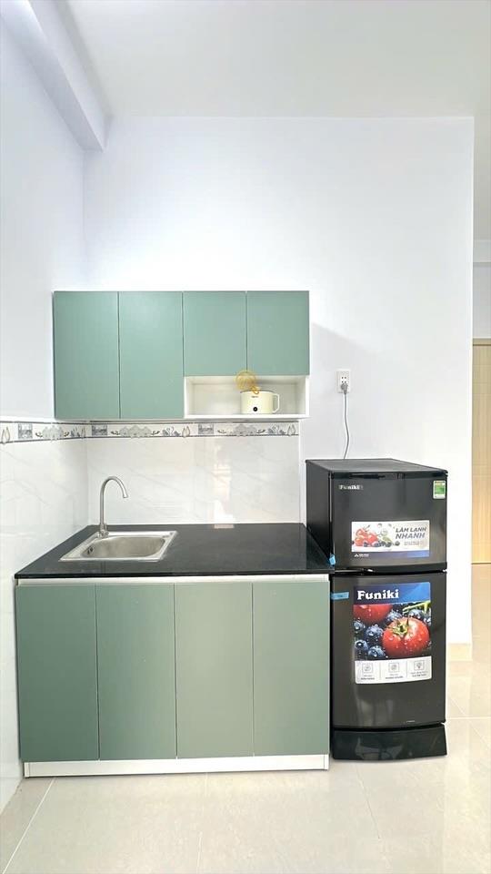 PHÒNG FULLY FURNISHED WITH BALCONY