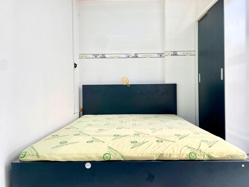 PHÒNG FULLY FURNISHED WITH WINDOW