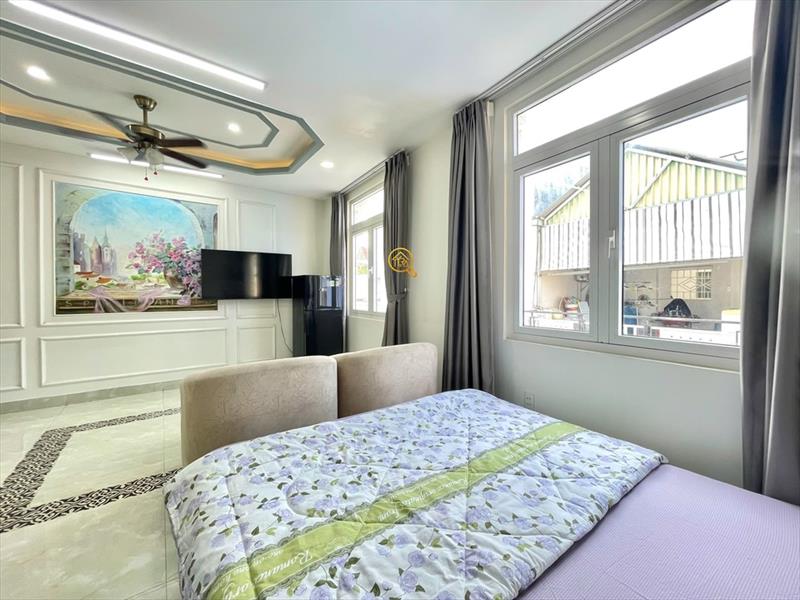SERVICED APARTMENT FULLY FURNISHED WITH WINDOW