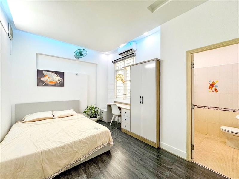 PHÒNG FULL NỘI THẤT CÓ CỬA SỔ