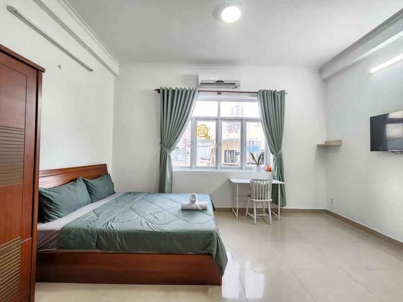 PHÒNG FULLY FURNISHED WITH WINDOW