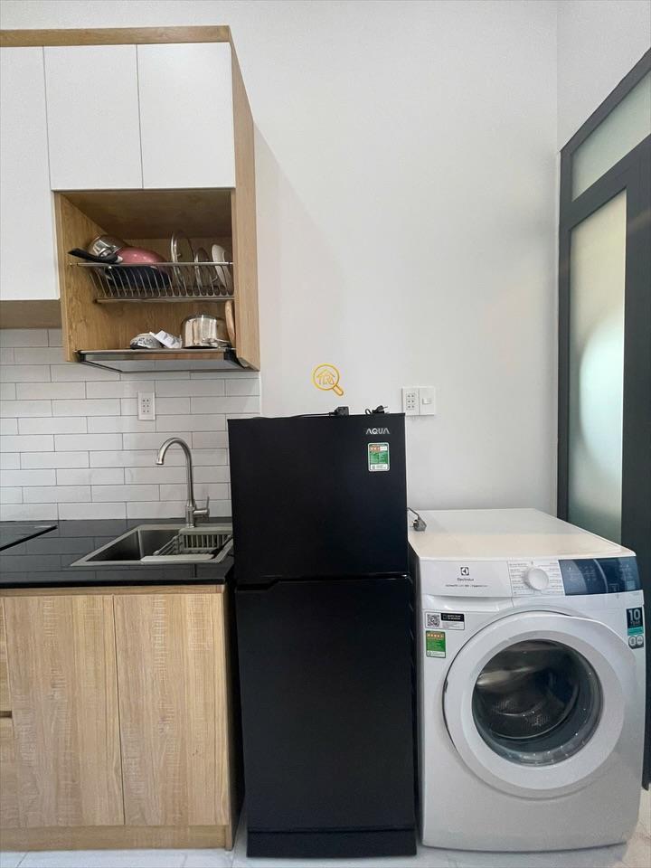 PHÒNG FULLY FURNISHED MÁY GIẶT RIÊNG WITH WINDOW